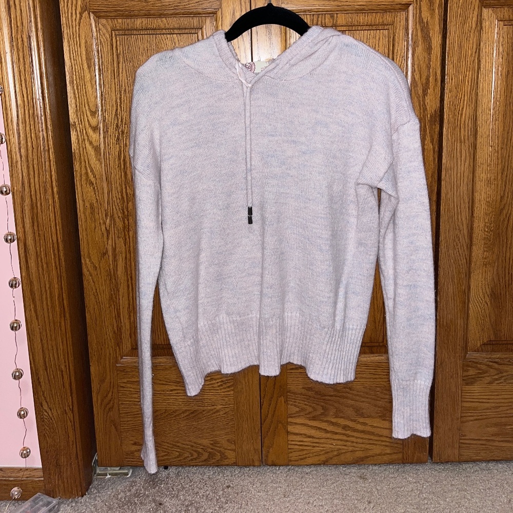 long sleeve sweater with hood